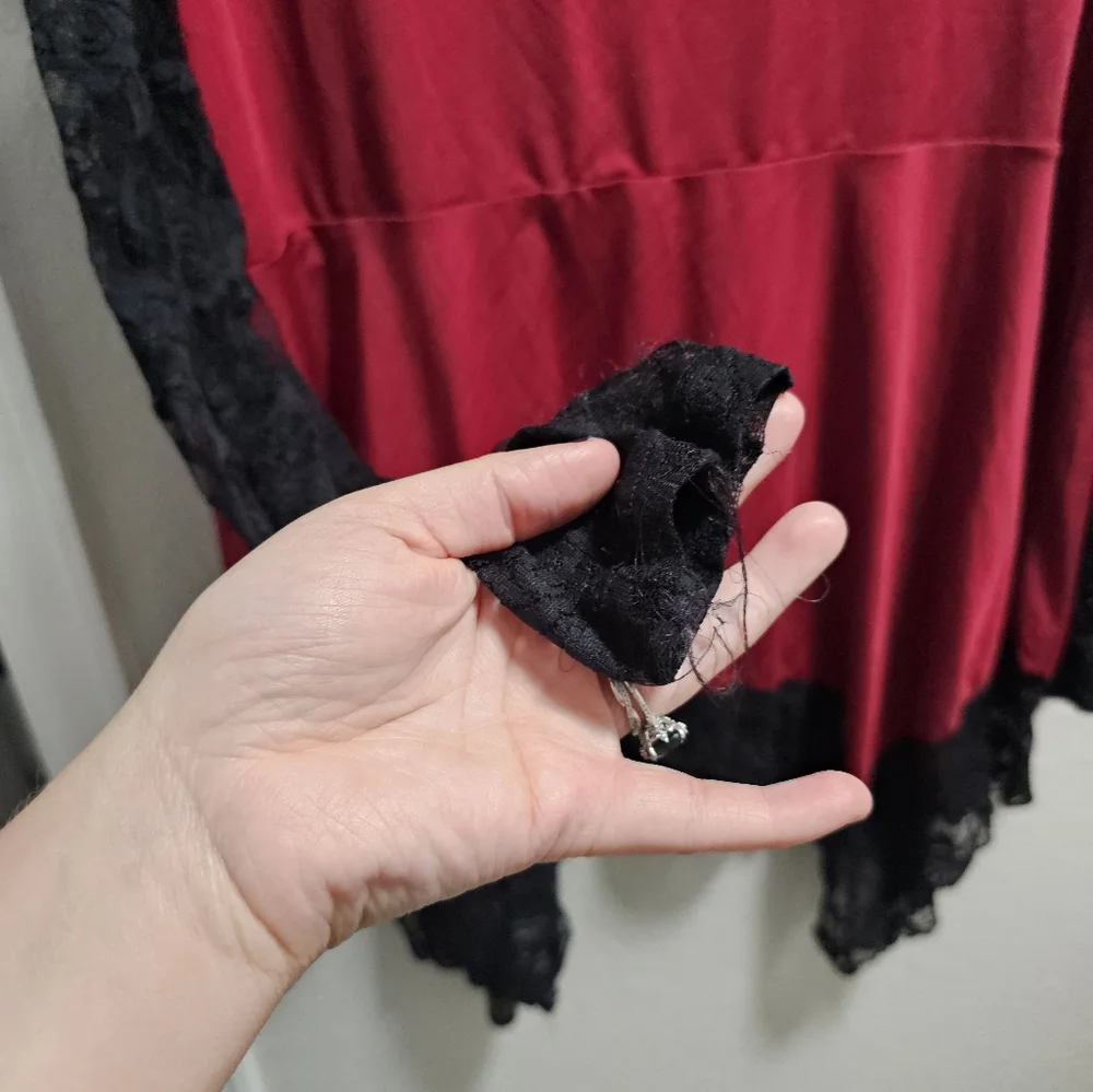 Red Rosegal Top - Picture 4 of 5